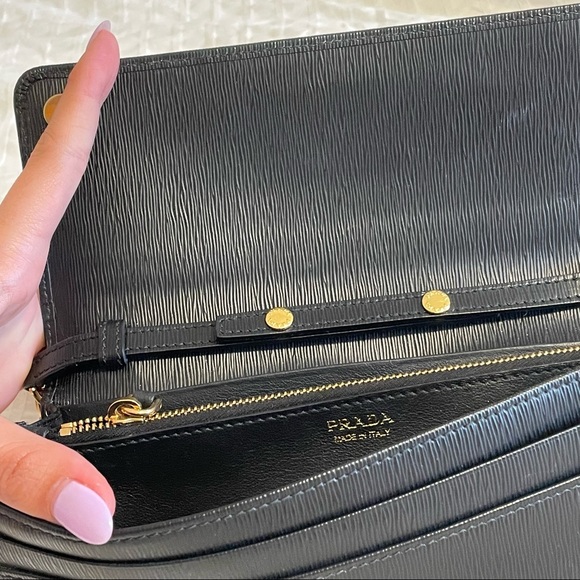 SOLD on Depop- Prada Vitello Crossbody WOC - Picture 6 of 8